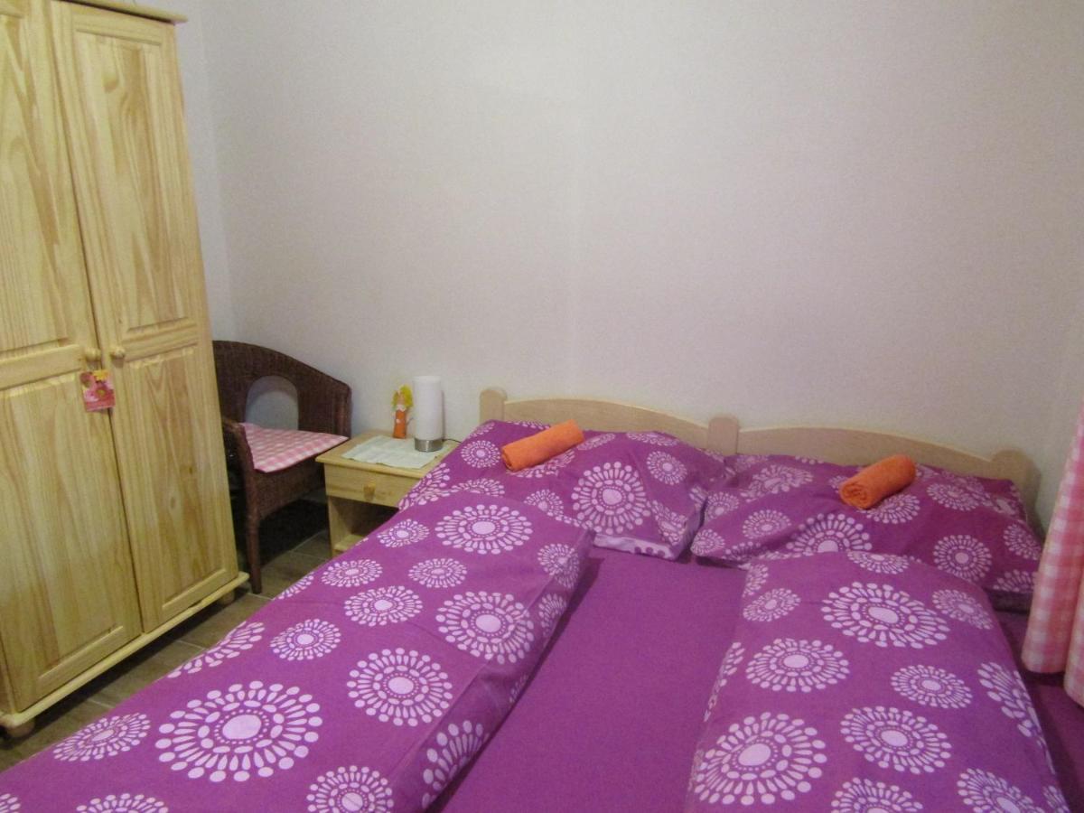 Rekreacni Dum Levandule Jince Exterior photo