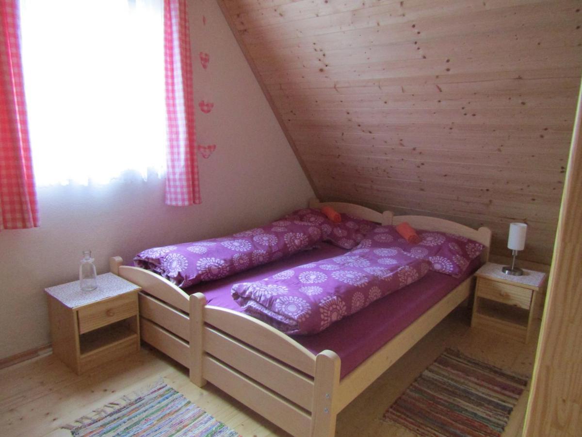 Rekreacni Dum Levandule Jince Exterior photo